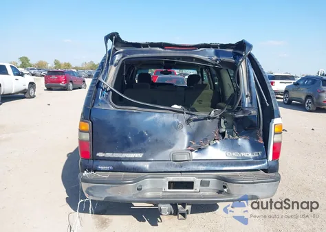 2004 Chevrolet Suburban 1500 Ls z USA, uszkodzony, nr VIN 1GNEC16Z44J240863